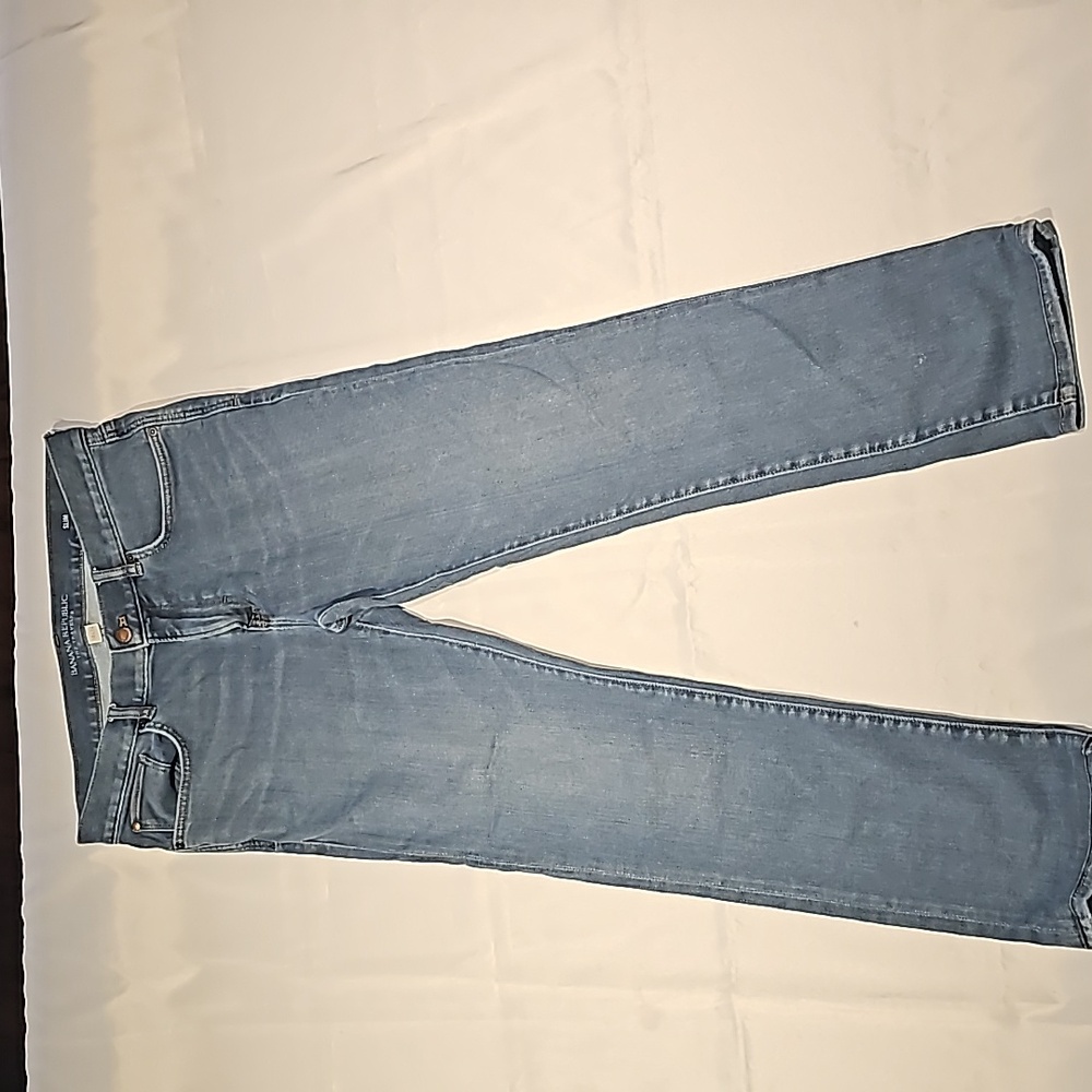 Banana Republic Travelers slim  mens size 34/32 jeans light blue